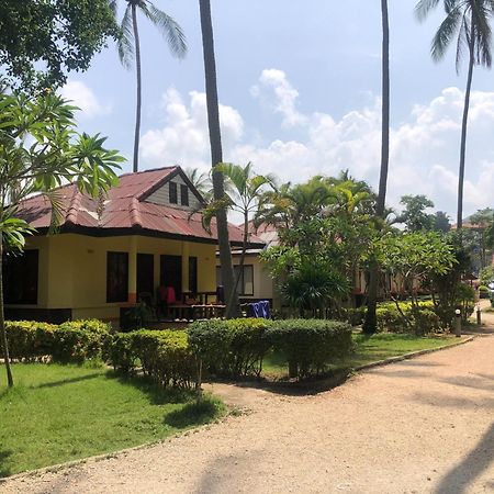 Moonwalk Lanta Resort Koh Lanta Bagian luar foto