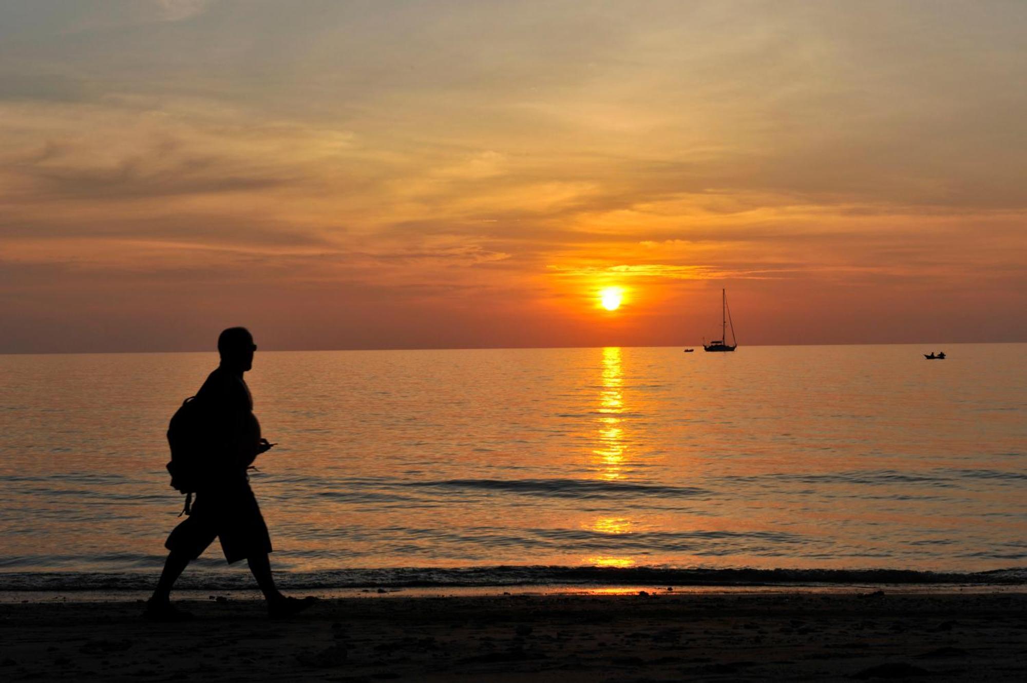 Moonwalk Lanta Resort Koh Lanta Bagian luar foto