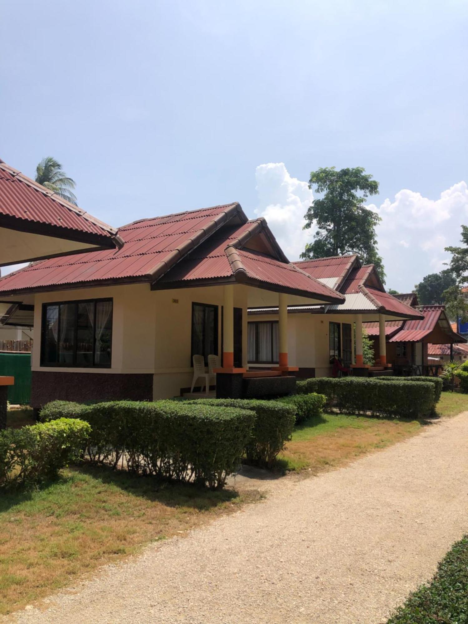 Moonwalk Lanta Resort Koh Lanta Bagian luar foto