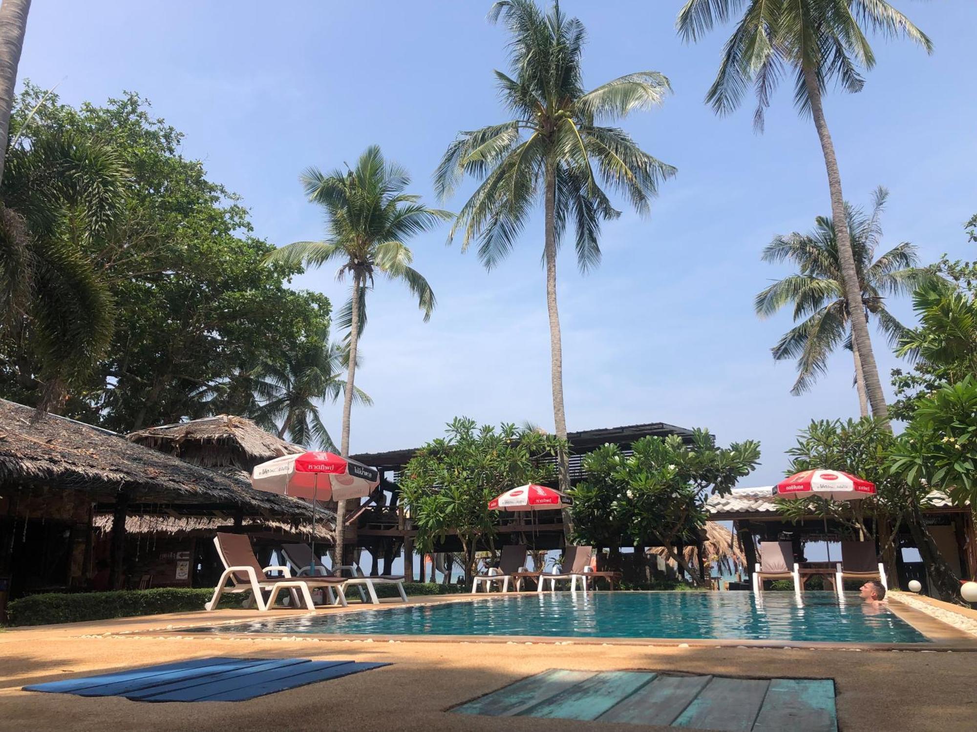 Moonwalk Lanta Resort Koh Lanta Bagian luar foto