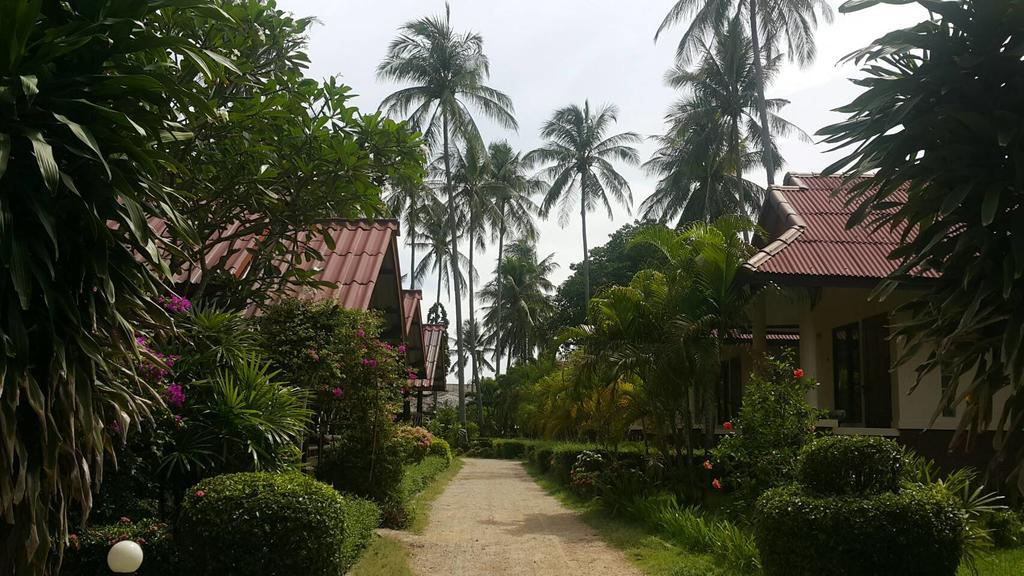 Moonwalk Lanta Resort Koh Lanta Bagian luar foto