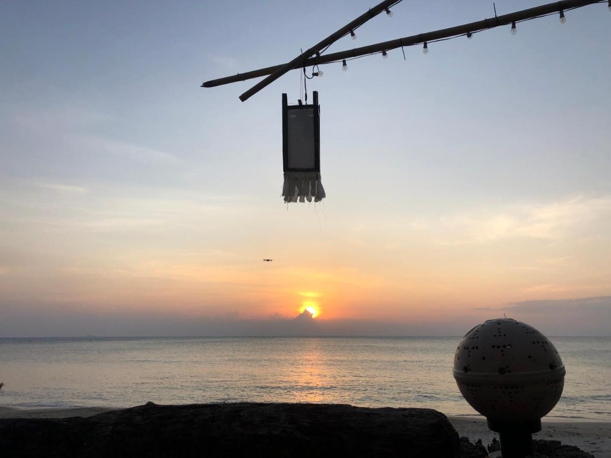 Moonwalk Lanta Resort Koh Lanta Bagian luar foto