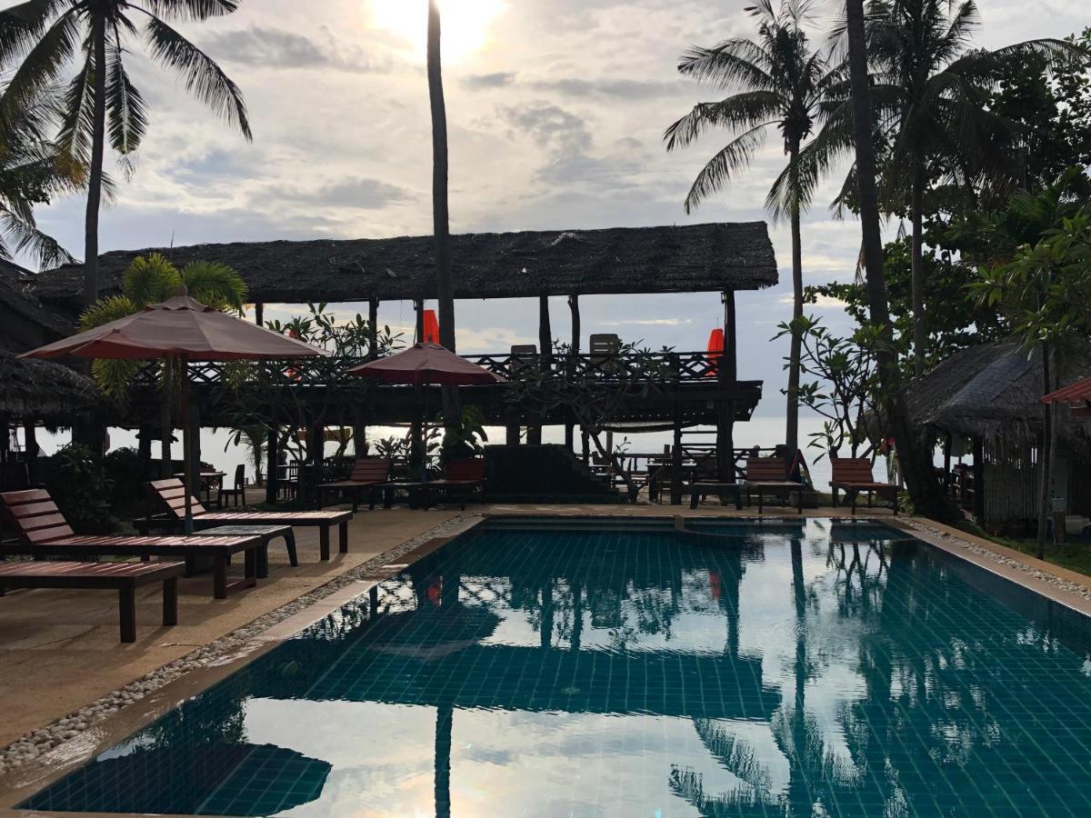 Moonwalk Lanta Resort Koh Lanta Bagian luar foto