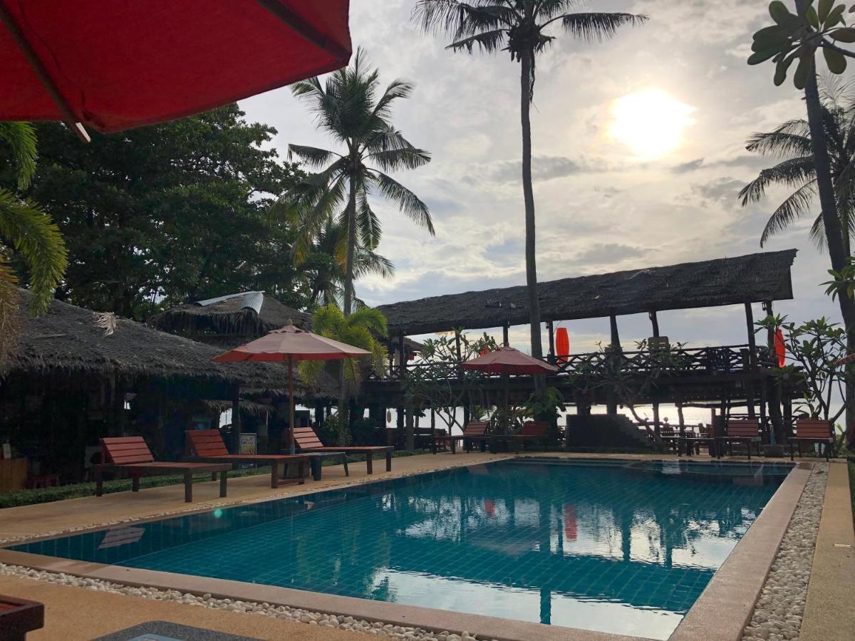 Moonwalk Lanta Resort Koh Lanta Bagian luar foto